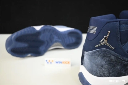 11 Jordan Air  “Midnight Navy” 1215